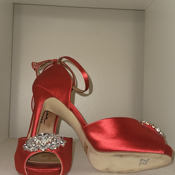 Shoes - Picture 3 of 3